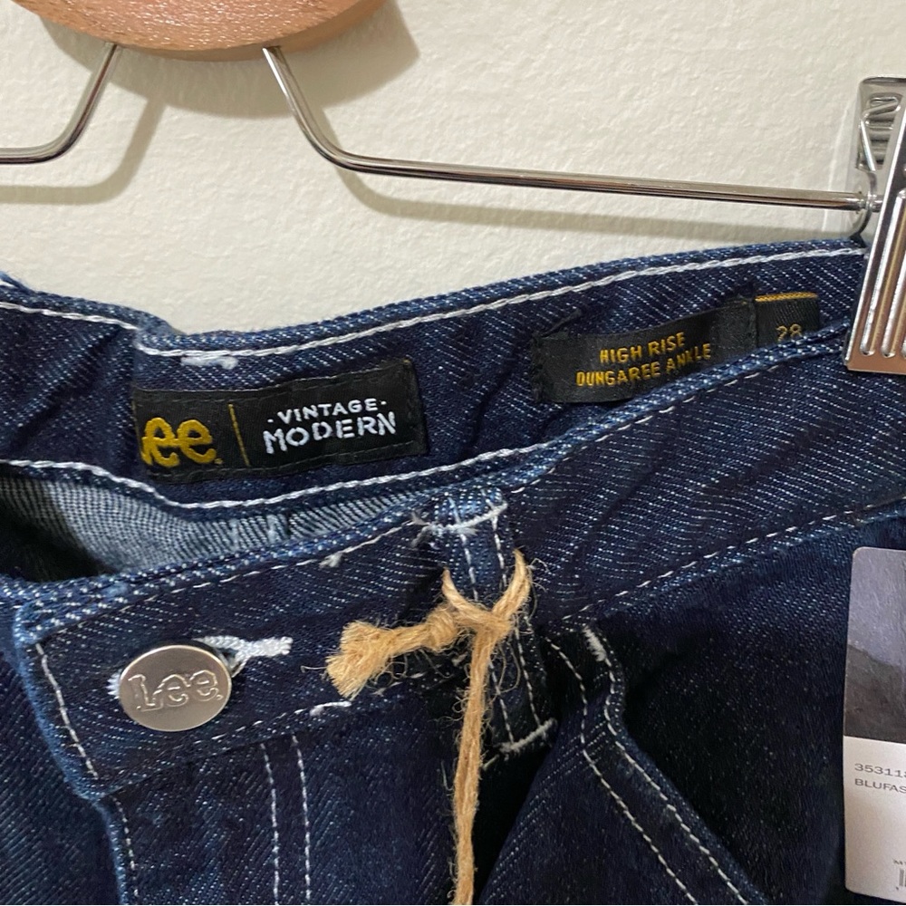 NWOT Lee Women's High Rise Dungaree Ankle Jeans Sz 28 Vintage - Picture 7 of 8